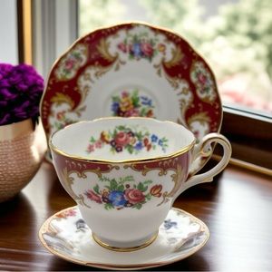 VINTAGE ROYAL STANDARD LADY FAYRE FINE BONE CHINA TEA CUP & SAUCER FLORAL